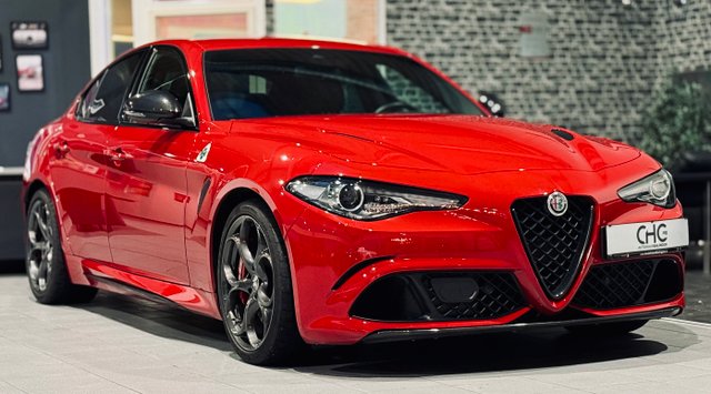 Alfa Romeo Giulia Quadrifoglio CARBON|HARMANKARDON|KAMERA|ACC|SHZ| Gebrauchtwagen Kaufen | EZ 02/2022 | Preis 64.000 €