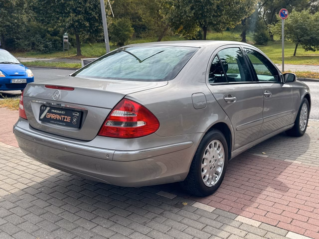 Mercedes-Benz E240 Lim*Elegance*Aut*Klima*Temp*SHZ*TÜV NEU - bilder 5