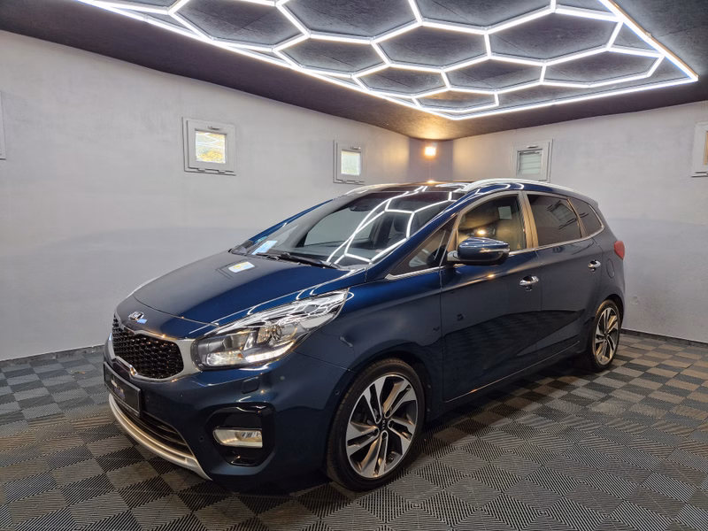 Kia Carens Spirit  FACELIFT| 7 SITZE|PANO|LEDER|NAVI|XENON|KAMERA