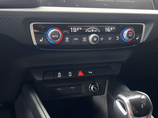 Audi A1 Sportback S-line PRE SENSE / TEMP / SPURWECHSEL / CAM 25 TFSI S line - foto 20