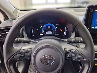 Toyota Yaris Hybrid Teamplayer + Safety - & Comfort Paket - foto 18