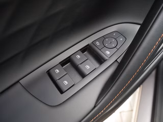 MG HS Hybrid+ KLIMA PDC SHZ KAMERA NAVI ACC LED - foto 6