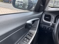 Daumennagel 23 - Volvo V60 Autom.D4 140KW Linje Business LEDER-NAVI-AHK-LED-CAM