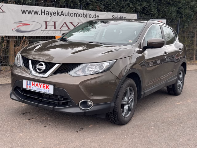 Nissan Qashqai Acenta Automatik NAV KAM SHZ Used vehicle for sale | First registration 01/2015