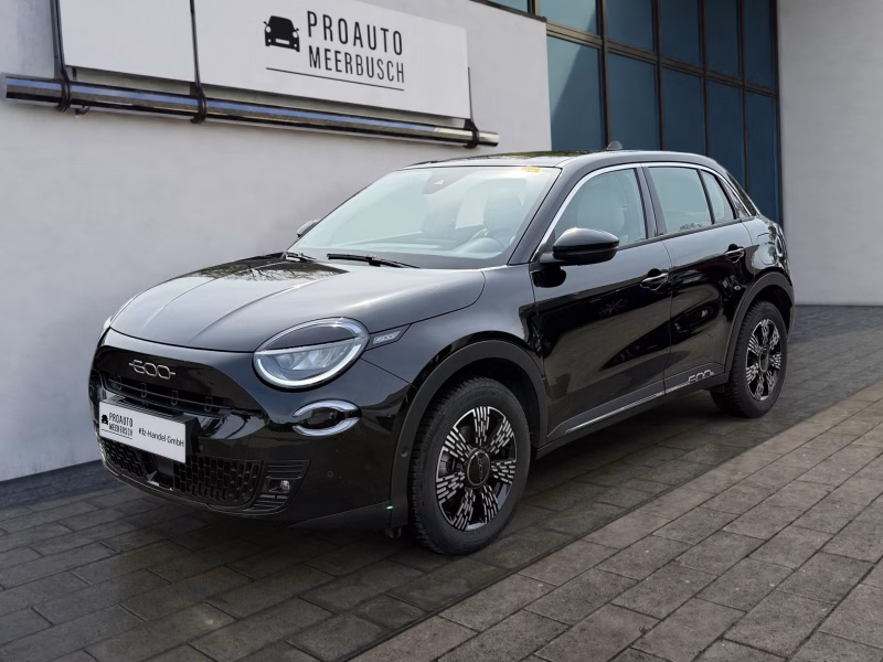 Fiat 600 Hybrid AMBIENTE/LED/CARPLAY/TEMPOMAT/DAB+