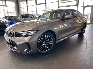 BMW 320i M Sport ACC/Wide/RFK/GSD/HiFi/LiveCo+