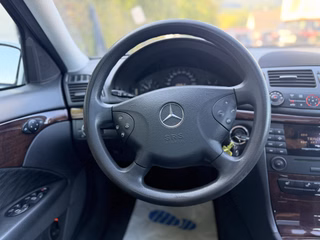 Mercedes-Benz E 220 CDI TÜV NEU/Automatik/Schiebedach/Klimaauto/ - foto 11