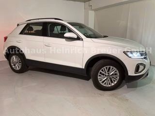 Volkswagen T-Roc Life,MY2023,DSG,LED,Navi,ACC,SHZ,Ready2Dis