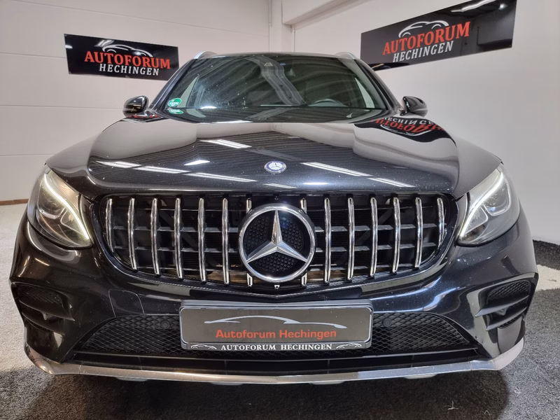 Mercedes-Benz GLC 220 d 4Matic AMG LINE PANO AHK BURMESTER NAVI