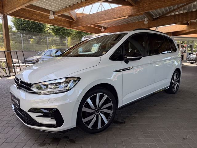 Volkswagen Touran R-Line  Highline BMT/Start-Stopp ACC Pano LED Gebrauchtwagen Kaufen | EZ 05/2021 | Preis 23.900 €