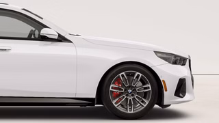 2027 BMW 530i xDrive - photo 4