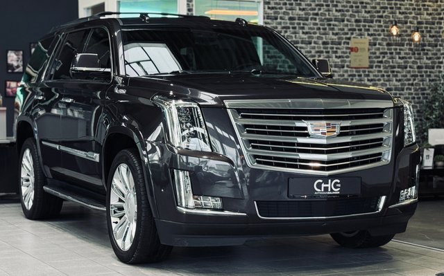 Cadillac Escalade GMT K2XL Platinum|8-SITZER|S-DACH|VOLL Gebrauchtwagen Kaufen | EZ 01/2018 | Preis 49.990 €