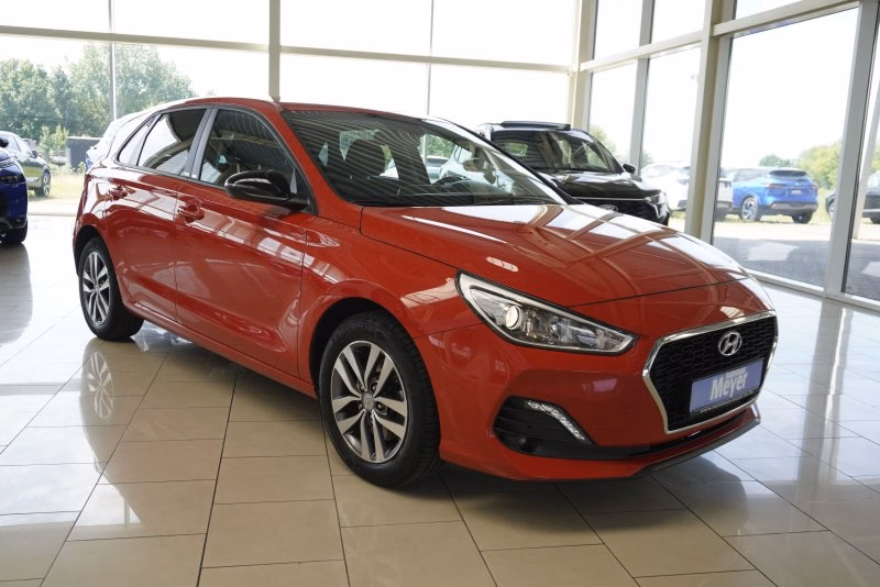 Hyundai i30 1.4 100PS Navi/Kamera/Winterp/2-Z.Klima