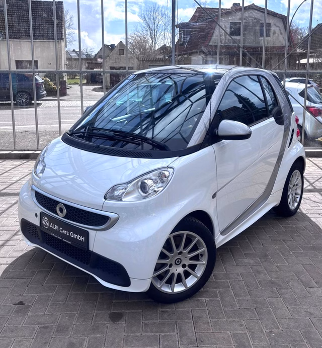 smart fortwo coupe passion MHD  PAORAMA/TÜV NEU/GANZJAHRESREIFEN - foto 1