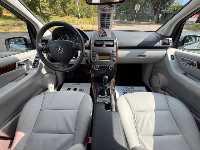 Mercedes-Benz A 200 ELEGANCE*LEDER*PANORAMA*SHZ*VOLL! - foto 10