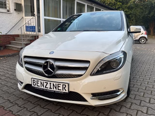 Mercedes-Benz B 180/Navi/ - foto 1
