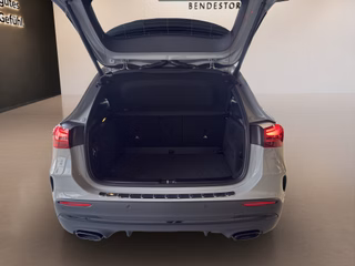 Mercedes-Benz GLA 200 AMG Line Night Autom., Pano ACC 360 Burmester - bilder 4