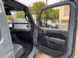 Jeep Wrangler Unlimited JL Willys 3.6 V6 Automatik LED Kamera - foto 18