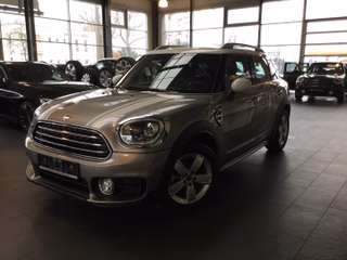 MINI Cooper Countryman Year-old for sale