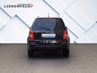 SsangYong Rexton 2.0 TD Sapphire 4x4 7 Sitze AHK - photo 2