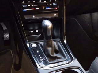 Volkswagen Touran Highline 1,5TSI*7-SITZER*KAMERA*CARPLAY* - photo 10