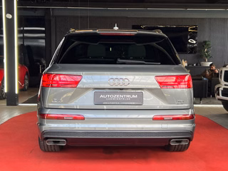 Audi Q7 3.0 TDI quattro S-Line / 7-Sitzer / HEAD-UP / SIDE ASSIST / AUDI PRE ASSIST / ACC / - foto 12