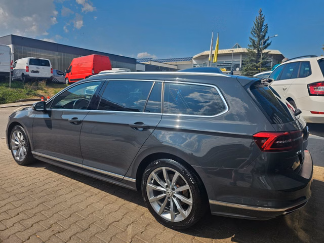 Volkswagen Passat Variant Highline*R-LINE*360°KAMERA*LEDER* - foto 6