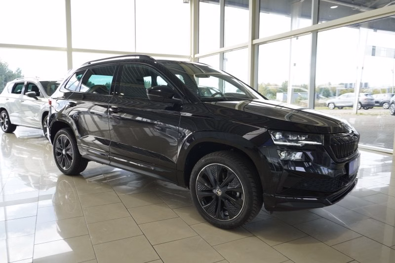Skoda Karoq Sportline 1,5TSI DSG 4*J.Gar/aAHK/Matrix/Navi    **