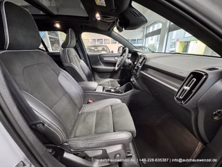 Volvo XC40 B4 B Aut. R-Design PANORAMA AHK ACC 360° - bilder 17