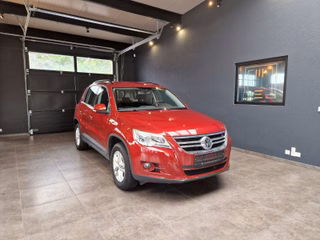 Volkswagen Tiguan 1.4 TSI*AHK*SHZ* - foto 1