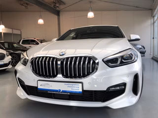 BMW 118 i M Sport Autom., LED Navi Kamera - photo 1