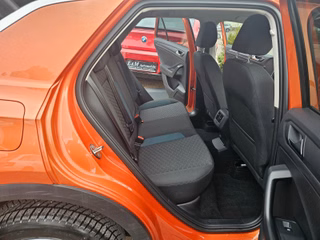 Volkswagen T-Roc IQ.DRIVE*NUR 80.750KM*NAVI*KAMERA*XENON* - foto 5
