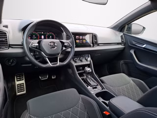 Skoda Karoq 1.5 TSI Sportline DSG / ACC / NAVI / KAMERA / SITZHEIZUNG - bilder 5