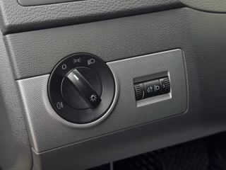 Volkswagen T5 2.5TDI Multivan*Aut*E-Rollstuhlrampe*Standhz* - foto 18