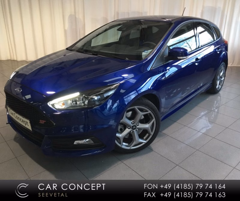Ford Focus 2.0 ST RECARO LEDER NAVI 18" XENON
