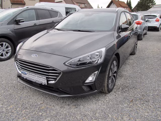 Ford Focus Turnier 1,5 EcoB C&C Navi Panorama-Dach Winter-P. - foto 1