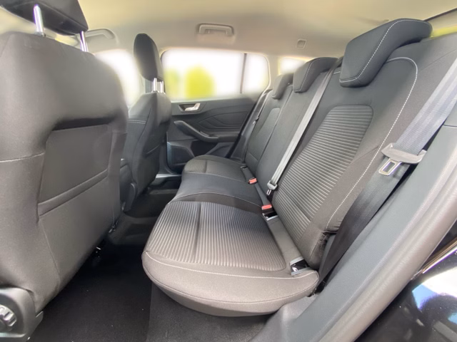 Ford Focus Turnier Titanium Edition +LED+WINTERPAKET+AHK+ - bilder 10