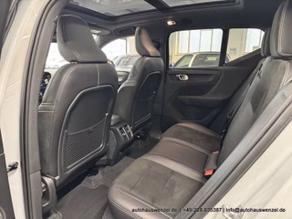 Volvo XC40 B4 B Aut. R-Design PANORAMA AHK ACC 360° - photo 12