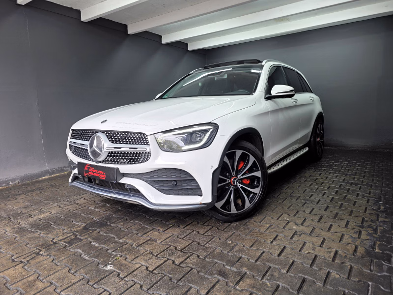 Mercedes-Benz GLC 300d 4Matic, AMG LINE, PANO, 360°, AHK