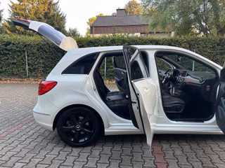 Mercedes-Benz B 180/Navi/ - foto 14