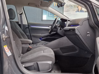 Volkswagen Golf VIII Life 1.0eTSI*Kamera*CarPlay*ACC* - photo 18