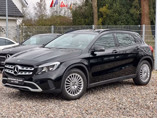 Mercedes-Benz GLA180 FACELIFT *NAVIGATION*SITZHEIZUNG*PDC*