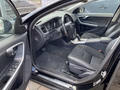 Daumennagel 17 - Volvo V60 Autom.D4 140KW Linje Business LEDER-NAVI-AHK-LED-CAM