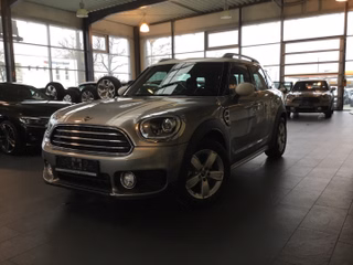 MINI Cooper Countryman Year-old for sale