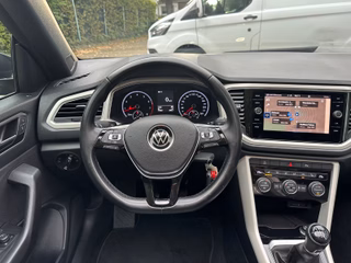 Volkswagen T-Roc Cabriolet Style - foto 19