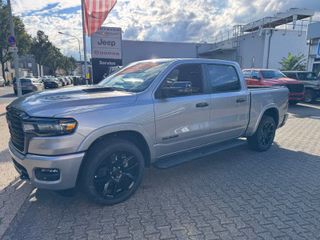 Dodge RAM 1500 Laramie Night AHK , Beifahrerdisplay - bilder 13