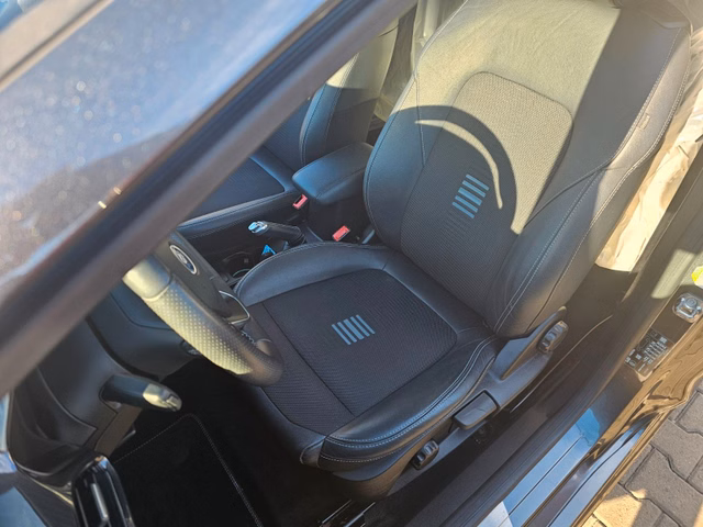 Ford Fiesta ST-Line*NAVI*LEDER*PDC*SHZ*18 ZOLL ALU* - photo 10