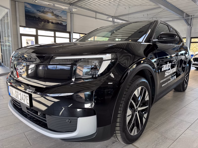Ford Explorer Premium RWD
