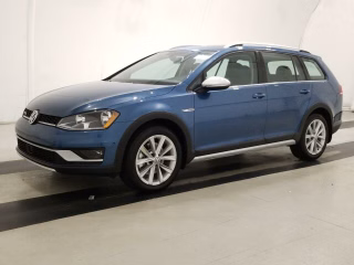Volkswagen Golf Used vehicle for sale