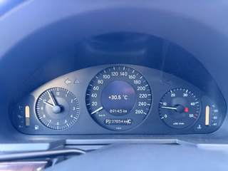 Mercedes-Benz E 220 CDI TÜV NEU/Automatik/Schiebedach/Klimaauto/ - foto 13